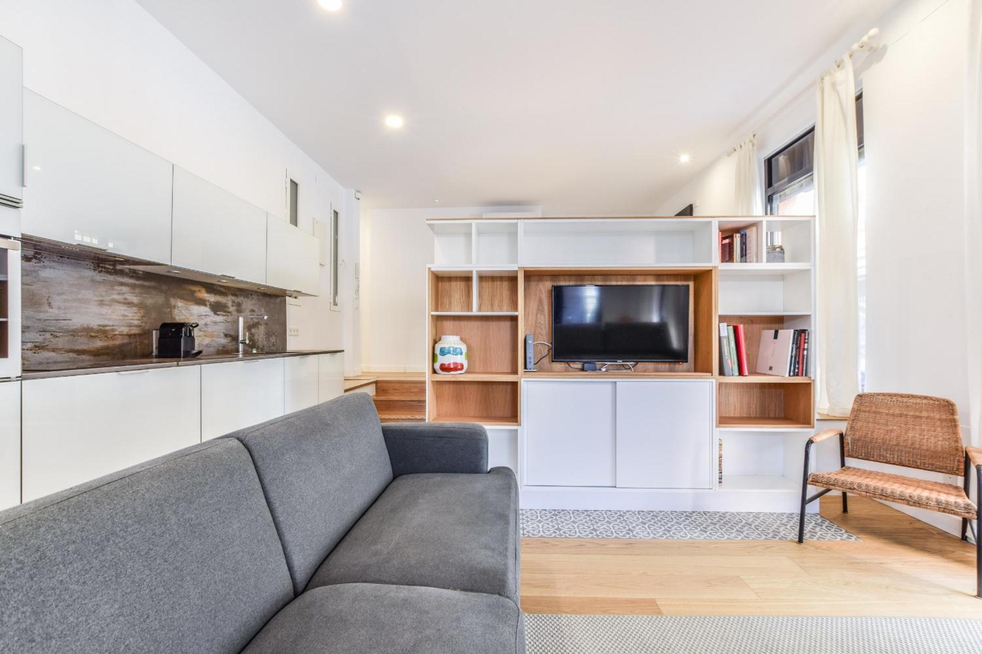 Loft Exclusivo Reformado De Diseno Alquiler Temporal Apartment Madrid Exterior photo
